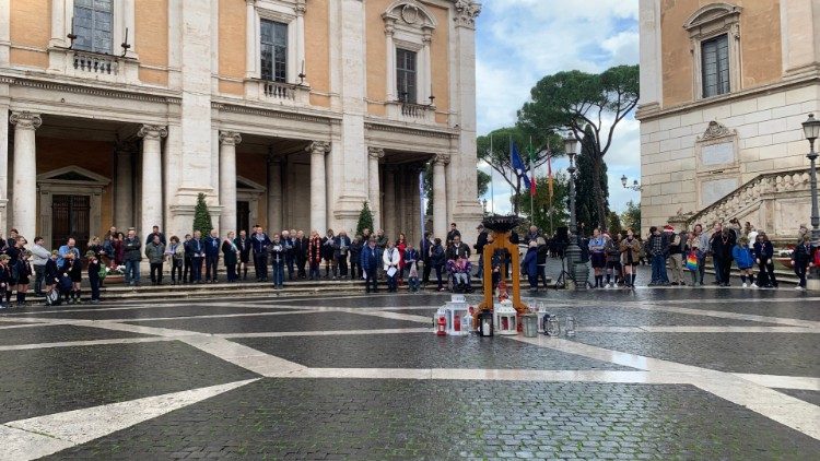 Ancora la piazza del Campidoglio durante la cerimonia del 17 dicembre