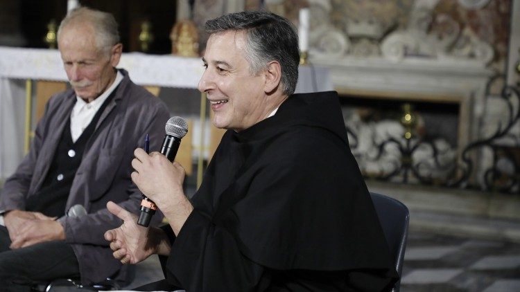 Padre Enzo Fortunato (foto di archivio)