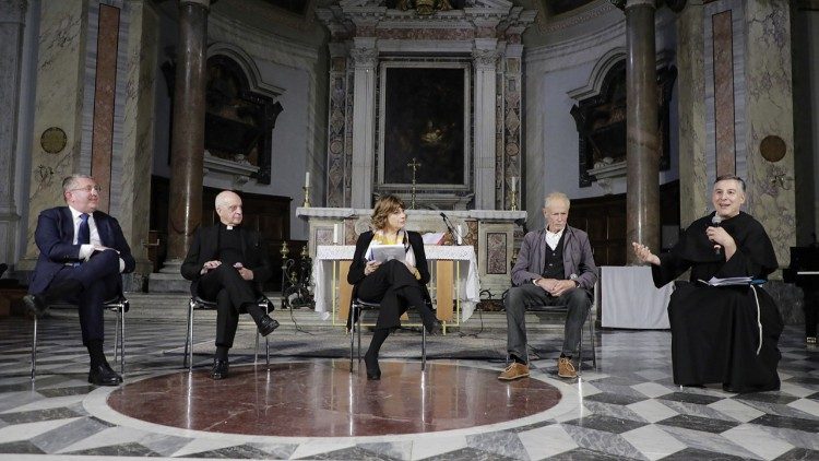 Un momento della presentazione del libro "Una gioia mai provata"