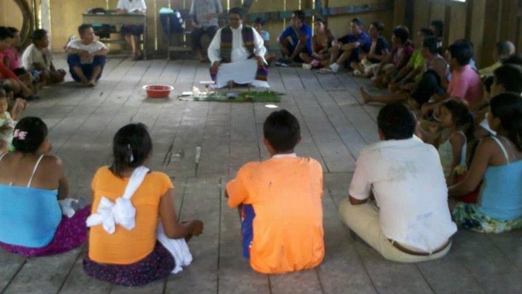 Il villaggio indigeno di Kichwa de Sumak Allpa, nei pressi del fiume Napo