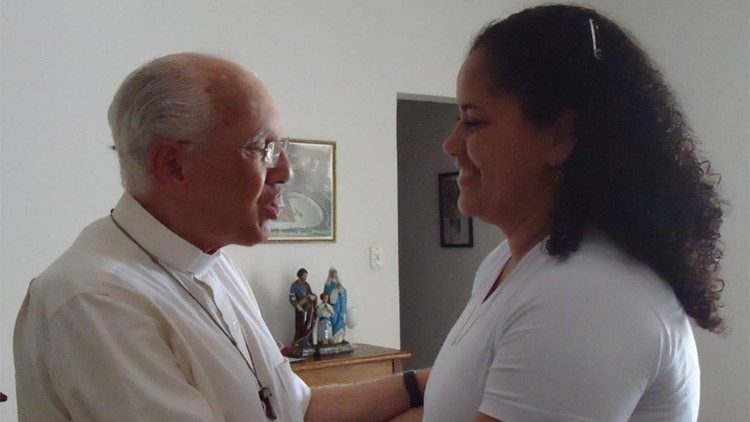 Monsenhor Jonas Abib e Daniele