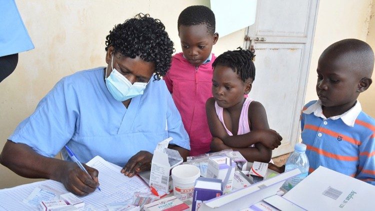 In Uganda, l'aiuto ai bambini