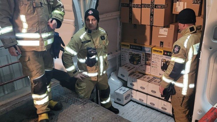 Transport generatów prądu dotarł do Kijowa