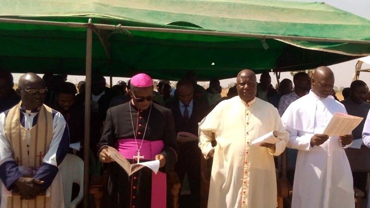 Un momento della celebrazione ecumenica dei funerali