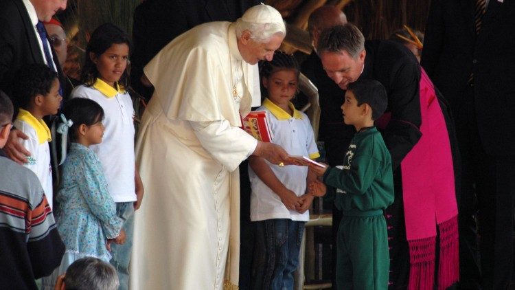 Bento XVI na Fazenda da Esperan&ccedil;a