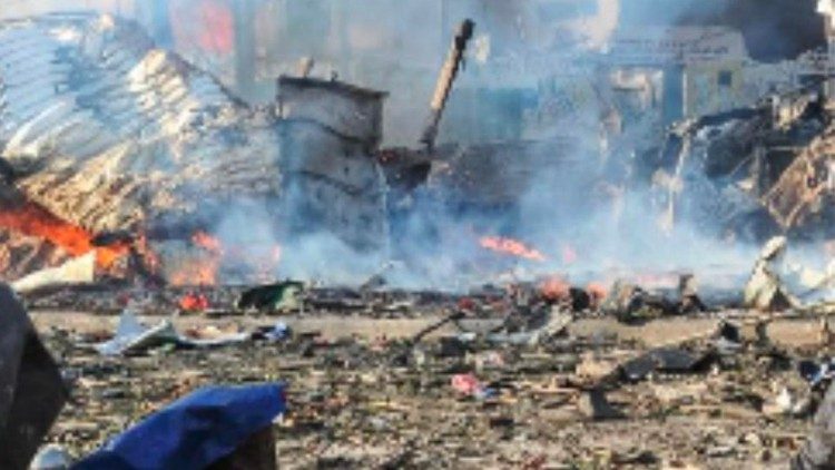 Una immagine della devastazione della guerriglia