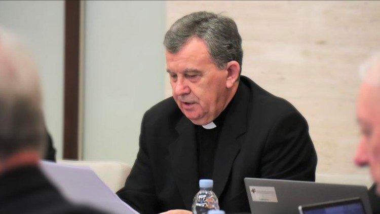 Mons. Tomo Vukšić, predsjednik BK BiH (arhivska snimka)