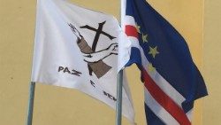 BANDEIRA-CAPUCHINHOS-E-BANDEIRA-CABO-VERDE_.jpg