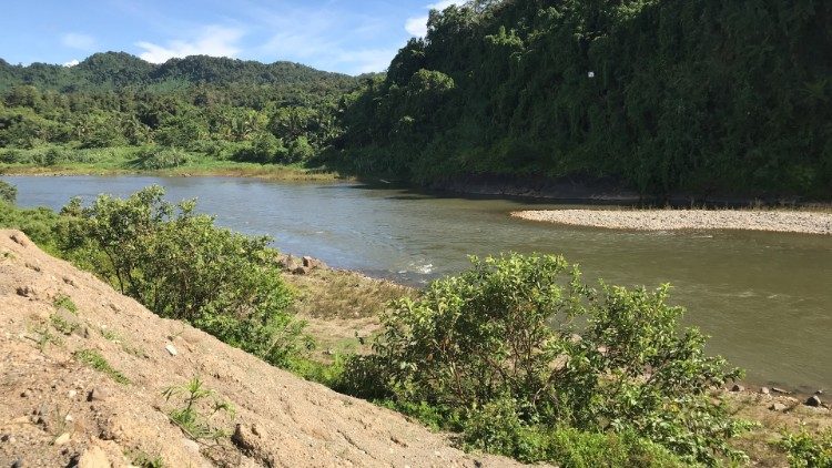 Waters of the river near Mau Village used to reach the top of the ledge