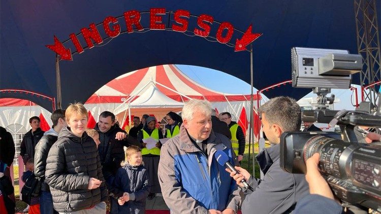 Jałmużnik Papieski - kard. Konrad Krajewski 