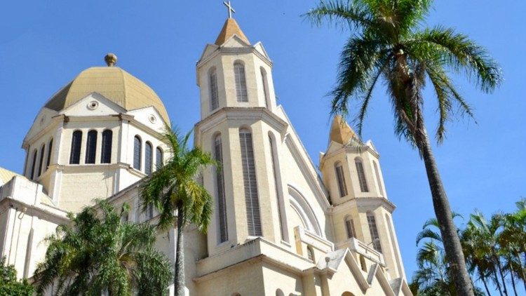 Igreja Matriz da Paróquia São Bento de Araraquara - primeira Basílica Menor da Diocese de São Carlos