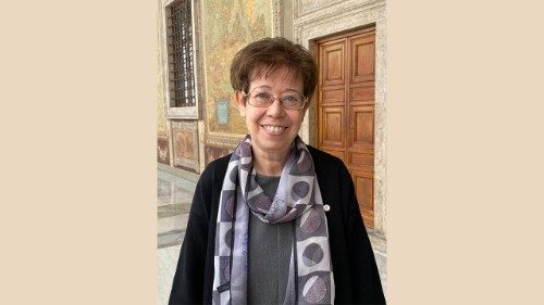 Les enjeux de la diplomatie du Saint-Siège, témoignage d'une femme engagée 