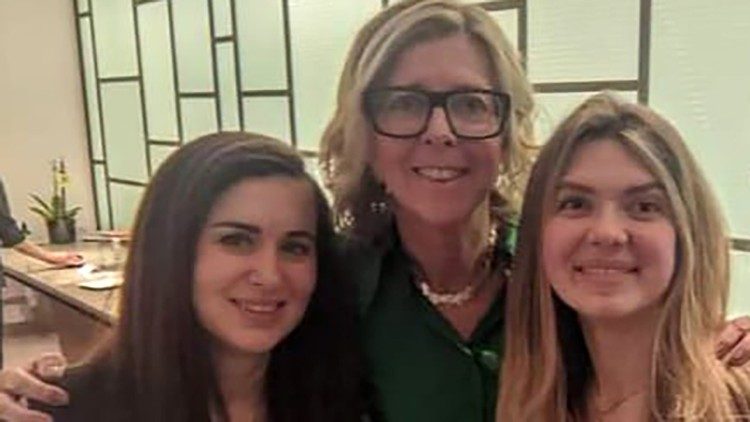 Українки Людмила та Анастасія разом з президенкою SWEA Катаріною (в центрі)