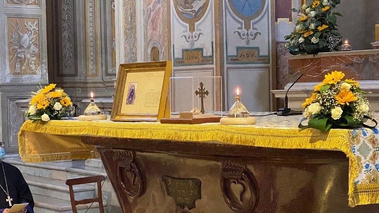 Սուրբ Բարթողոմէոս Եկեղեցւոյ մէջ պահպանուած Հայ նահատակներու մասունքները 