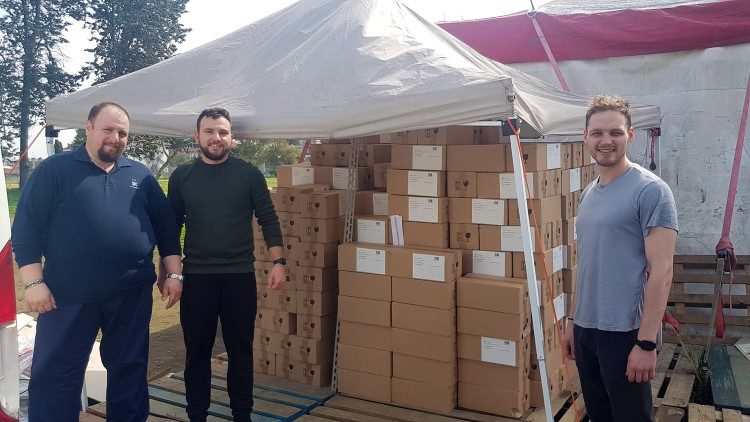 Gli aiuti per l'Ucraina sono partiti dalla Chiesa di Santa Sofia a Roma