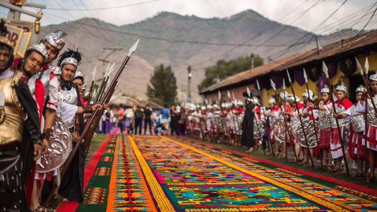 Procession au Guatemala