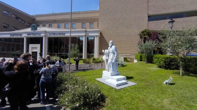 Pontificia Universidad Lateranense