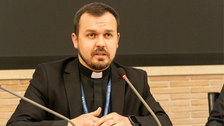 Отець Тарас Жеплінський