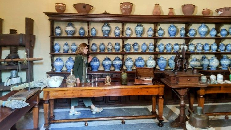 Užtibrio benediktinių vaistinė