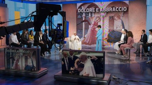 Papa Francesco nella sede Rai per il programma “A Sua Immagine”