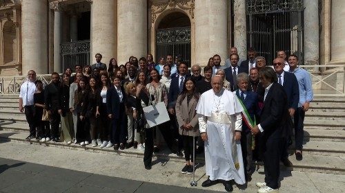 I giovani di Rondine da Francesco: il Papa ci incoraggia a costruire la pace