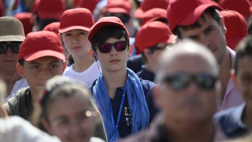 D: Bischof Genn feiert Messe für gutes Gelingen der Weltsynode