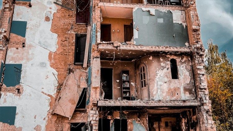 Palazzi bombardati in Ucraina 