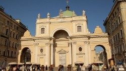 Russia-San-Pietroburgo-Chiesa-cattolica-di-Santa-Caterina-2.jpeg