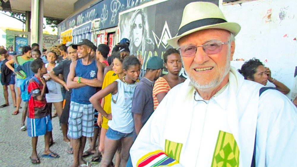 Padre Renato Chiera, da 45 anni al fianco dei meninos de rua