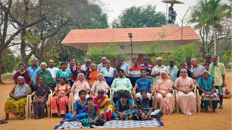 The Sneha Nilayum family