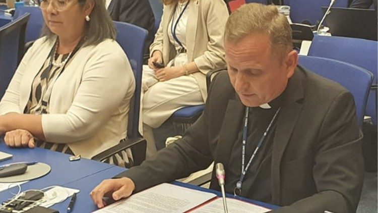 Monsignor Janusz Urbańczyk, rappresentante della Santa Sede presso l'OSCE, Vienna