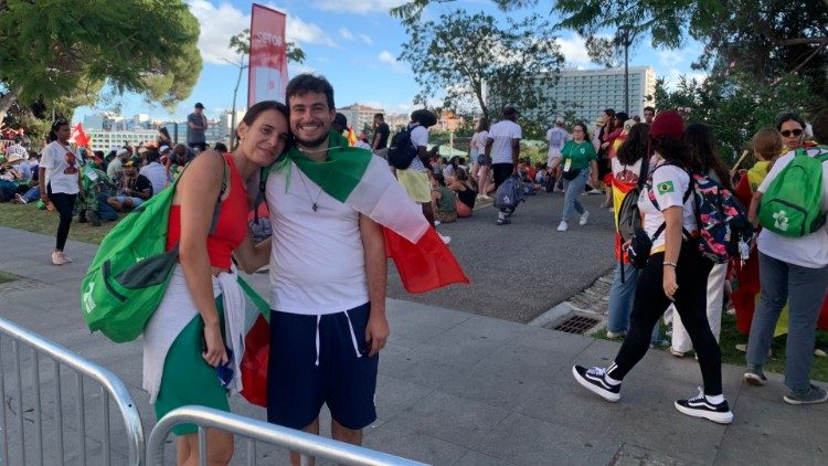 Sara e Federico, due ragazzi di Castellammare di Stabia in pellegrinaggio per la Gmg di Lisbona