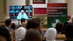 8-Incontro-nazionale-dei-giovani-cattolici-a-San-Pietroburgo-in-Russia-08.jpg