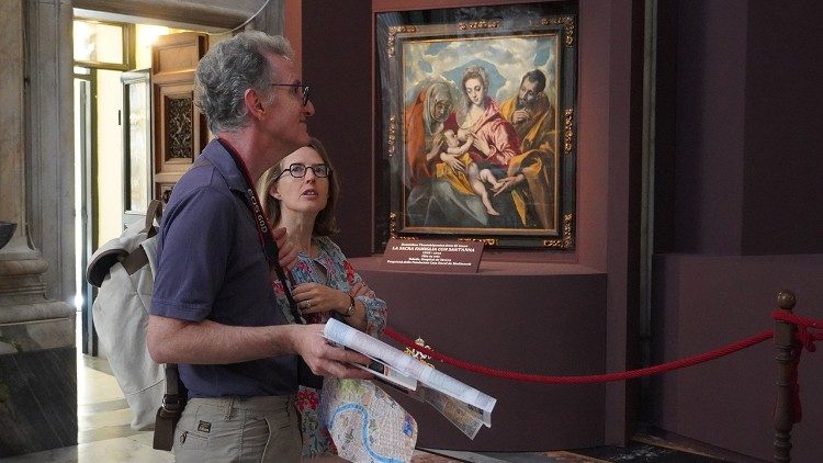 Primeros visitantes de la exposición