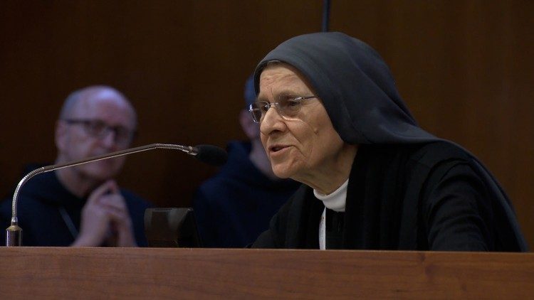 Sr. Angelini speaks at the pre-Synod retreat at Sacrofano (file photo)