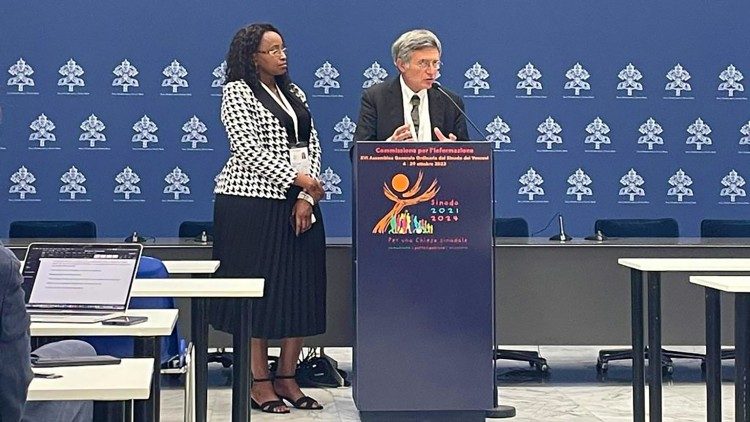 Informe del Prefecto Ruffini sobre los trabajos del Sínodo