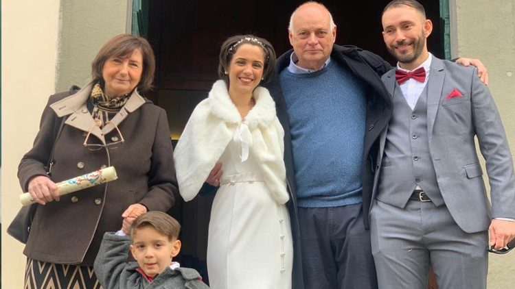 Il matrimonio di Nathalia e Marcel, una coppia brasiliana. Nella foto con Luisa e Stefano Biondi