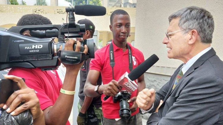 Dr Ruffini being interviewed at CEPACS meeting