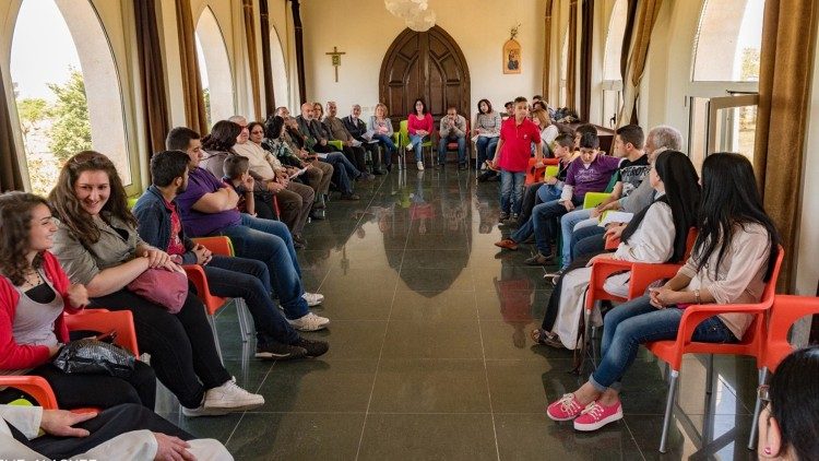 Uno dei tanti incontri che si svolgono nella foresteria delle trappiste