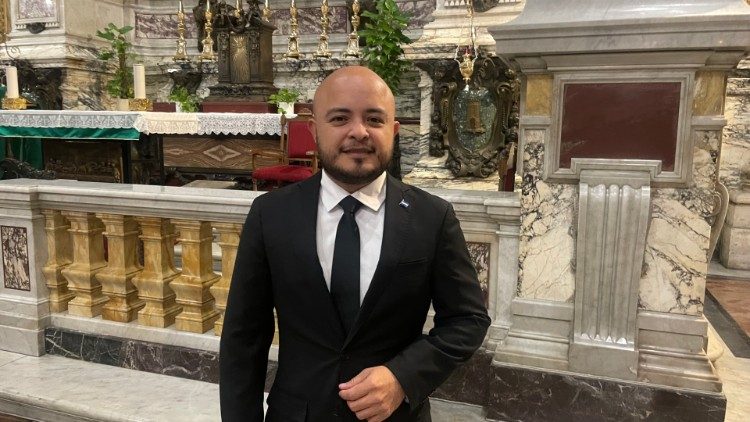 Director de la orquesta Filarmónica de San Pedro Sula, Oscar Barahona