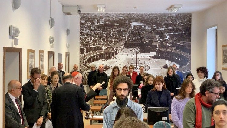 La benedizione degli studenti della Scuola Vaticana di Biblioteconomia