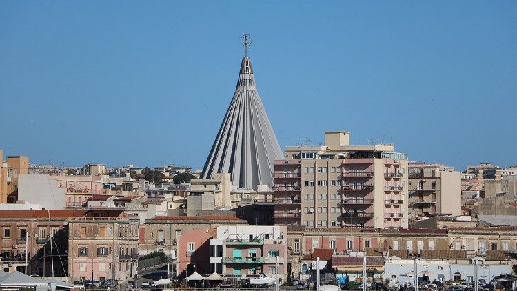 Santuario de la Señora de las Lágrimas en Siracusa, Italia.